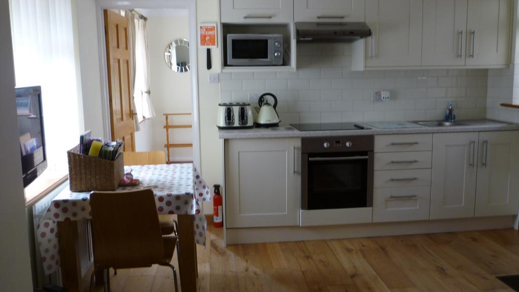 Hopewell Self-Catering Apartment Грейвсенд Екстериор снимка