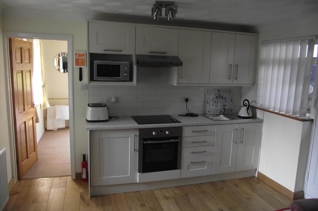 Hopewell Self-Catering Apartment Грейвсенд Екстериор снимка